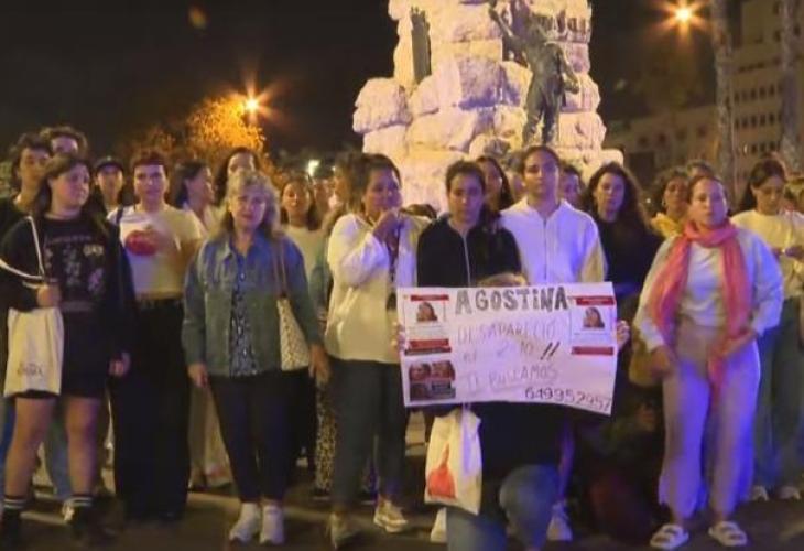 Los agentes han tratado de consensuar con la familia como ofrecer la información a los medios de comunicación, a pesar de la imposibilidad de evitarles un sufrimiento difícil de describir